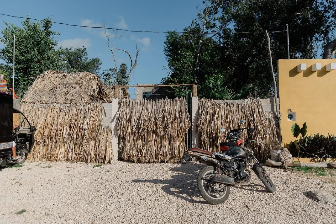 Aldea Okot Hostel Tulum