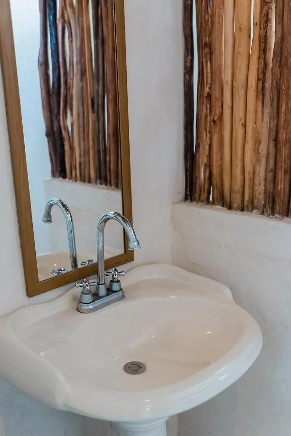 Aldea Okot Hostel Tulum